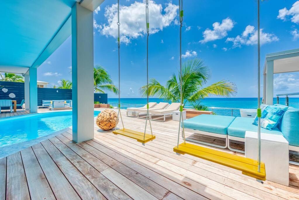 Surfsong Villa- Luxury Water Front Villa For 12 Maho Exterior photo